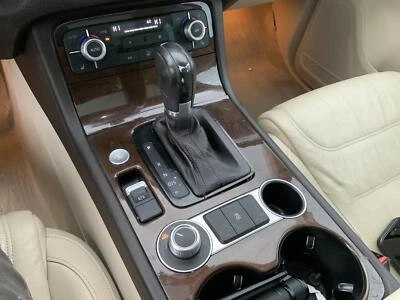 Used Automatic Transmission Shift Lever Assembly fits: 2015 Volkswagen Touareg - Image 1 of 4