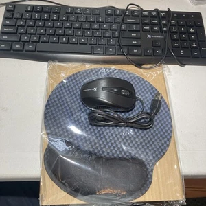 Combo de teclado y mouse y almohadilla con cable PERFORMANCE negro nuevo. - Imagen 1 de 7