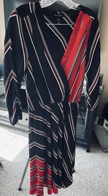 Vestido para mujer White House Black Market 100 % seda talla 4 negro/blanco rojo manga 3/4 Foto 1 de 4