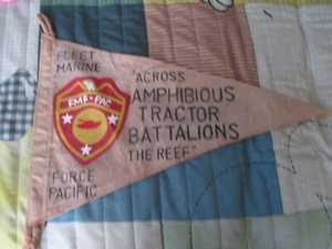 WWII USMC FLEET MARINE FORCE AMPHIBIOUS TRACTOR BATTALION PENNET / FLAG - Picture 1 of 2