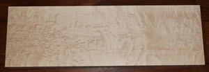 Madera dura de arce Birdseye 21-1/2" x 6-15/16" x 1-1/32" - Imagen 1 de 2