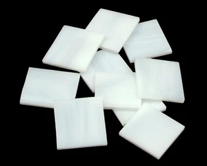 500 weiße durchscheinende (Feder) 1/2" Quadrate Glasmosaikfliesenformen | 96 coe - Bild 1 von 1
