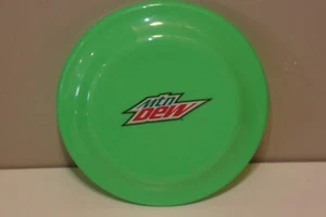 Disco volador verde plástico promocional Mountain Dew MTN DEW Soda Pop - Imagen 1 de 7