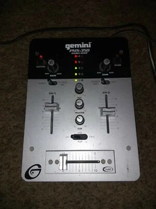 Gemini 2 CDJ-15 CD players with PMX-350 Mixer *AS IS* - Picture 1 of 9