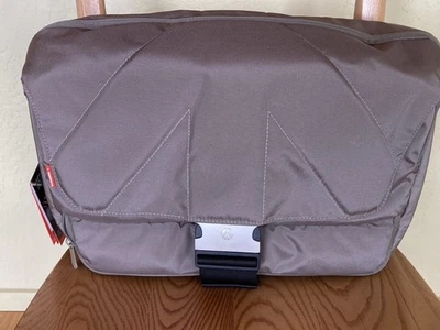 MANFROTTO Unica VII Messenger Camera Bag SM390-7BC Gray Nylon Brand New W/ Tags - Image 1 of 4