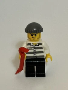 LEGO Minifigure Jail Prisoner 50380 Stripes Stubble Knit Cap Crowbar Rare - Picture 1 of 4