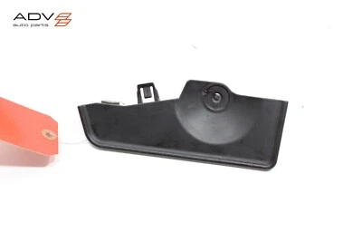 2021-2024 TOYOTA VENZA REAR LEFT SIDE QUARTER WHEELHOUSE DEFLECTOR MUD FLAP OEM — 第 1/4 张图片