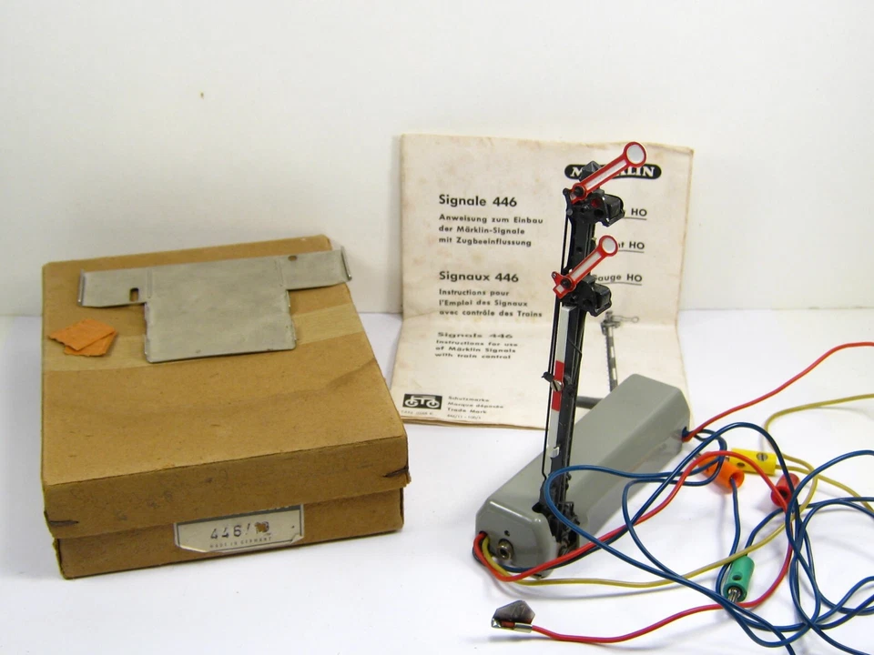 MARKLIN 446/13 segnale principale a 2 bracci indipendenti HO AC #SA1#. - Immagine 1 di 1
