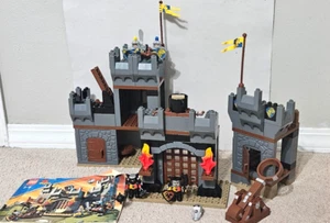 LEGO Duplo 4777 Knights' Castle-  See Detail - Picture 1 of 15