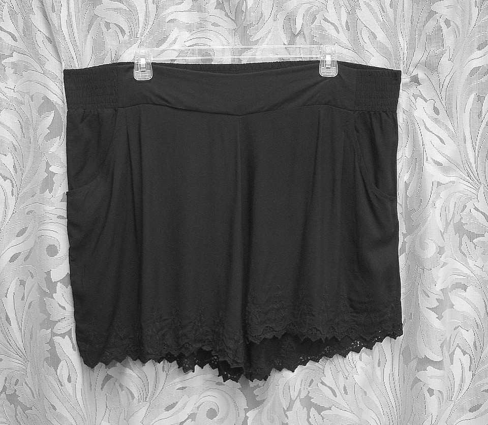 26/28 3 X 2 X LANE BRYANT черный вышитый кружевной подол шорты брюки карманы - Изображение 1 из 4