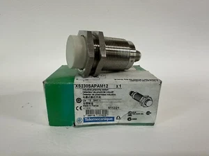 NEU SCHNEIDER ELECTRIC XS230SAPAM12 NÄHERUNGSSCHALTER - Bild 1 von 1