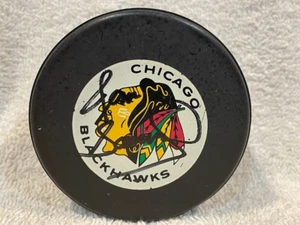 VINTAGE Denis Savard AUTOGRAPHED Chicago Blackhawks Trench Mfg Game Puck, NICE! - Picture 1 of 3