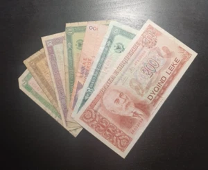 lotto banconote worldwide Albania leke - Foto 1 di 15