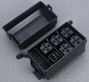 Soporte de relé de fusibles automotriz caja de relé de 12 ranuras 6 relés fusibles ATC/ATO - Imagen 1 de 9