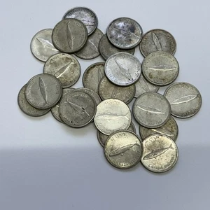 1967 Canada Silver Dime 10 Cent Coin (Randomly selected) - Picture 1 of 2