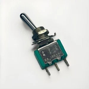 1pc JBT 3-Pin Toggle Switch, On-Off-On, SPDT, Non Illuminated, 5A/125 VAC - Picture 1 of 4
