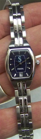 Seattle Mariners Fossil Ladies Three Hand Date Cushion Watch MLB1025 Cover