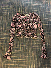 Urban Outfitters Top Xs Pink And Blacks Flowers V Neck 