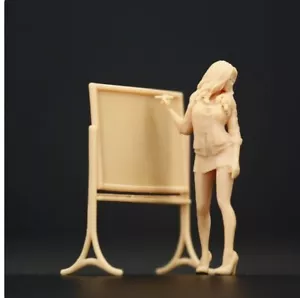 1:64 1:43 Non Dipinto Bellissimo Insegnante Miniatura Figure Giocattoli per Auto Veicoli - Foto 1 di 4