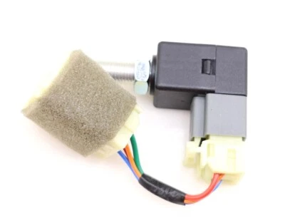 Interruptor de luz de freno OEM NUEVO 938103K300QK para Kia Sorento 2006-2007 Foto 1 de 3