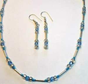 ELEGANTE PERLEN 18" HALSKETTE SET MIT BLAU FARBIGEN RONDELLKRISTALLEN/OHRRINGEN - Bild 1 von 6