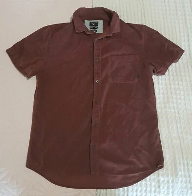 Quicksilver Short Sleeve Men's Button Up Shirt Size Medium Modern Fit VGC - Image 1 of 3