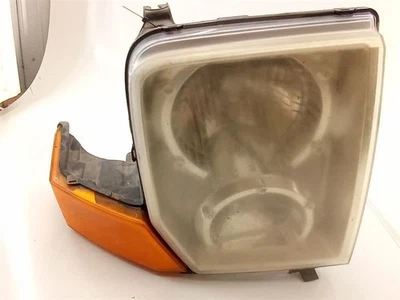 2006-2010 JEEP COMMANDER PASSENGER RIGHT HEADLIGHT OEM USED TESTED  - image 1 of 4