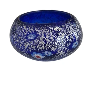Cuenco de vidrio artístico vintage azul cobalto con flores y motas plateadas de magníficos diseños - Imagen 1 de 10
