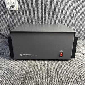 ASTRON RS-70A 70A Fuente de alimentación lineal 11V PROBADO FUNCIONA - Imagen 1 de 6