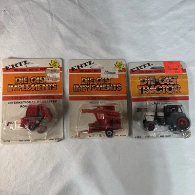 NUEVO Lote De 3 Ertl International Mezclador Molino Cosechadora Bailer Estuche 2594 1/64 ~LEER Foto 1 de 4