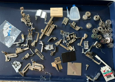 Großer Restposten Vintage Nähmaschine Fußaufsätze / Zubehör Singer - Bild 1 von 4