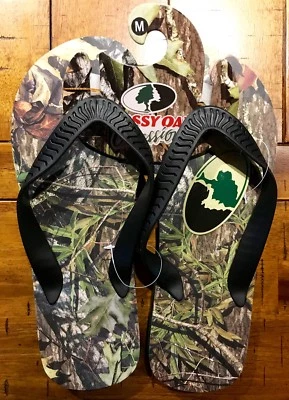 MOSSY OAK OBSESSION CAMO Men's FLIP FLOPS / SANDALS  MEDIUM NWT - Image 1 of 3