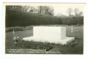 Vintage 1940s Grave of Franklin D. Roosevelt Hyde Park NY REAL PHOTO Postcard! - Picture 1 of 2