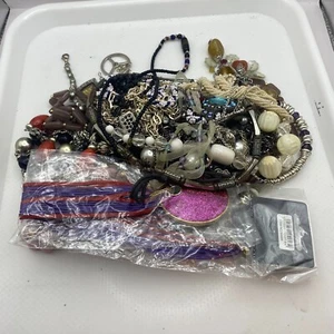 1KG Mixed Bundle Of Vintage / Modern Costume Jewellery Necklaces Job Lot Resale - Picture 1 of 11