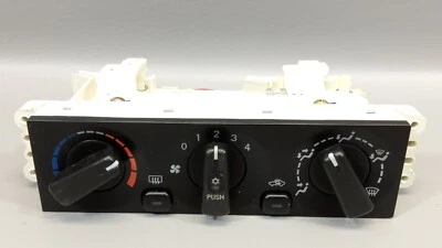 Unidad de control de calefacción de aire acondicionado HVAC montada en el tablero para Mitsubishi Eclipse 00-05 Foto 1 de 4