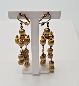 BOUCLES D'OREILLES VINTAGE - PENDANTE DORE CAROUSSEL STRASS - Foto 1 di 2