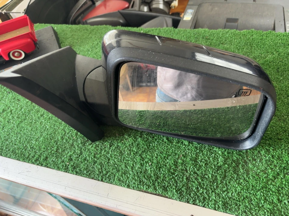 Ford Edge Right Passenger Door Power Heat Puddle 2008 Used OEM Blue Code DI Nice - Image 1 of 4