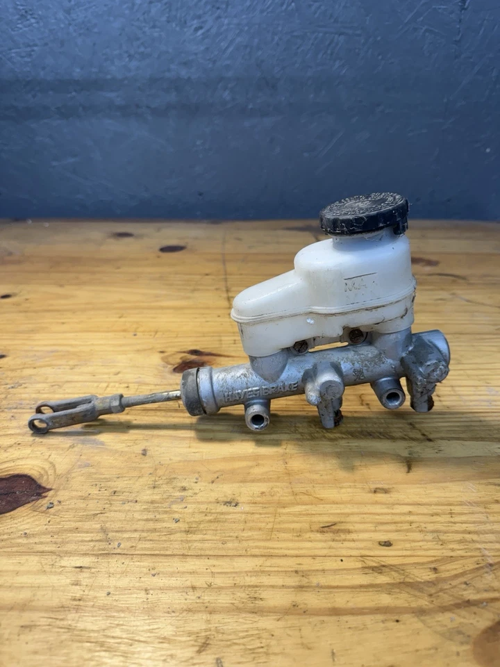 John Deere Gator HPX 2005 4x4 cilindro maestro OEM Foto 1 de 3