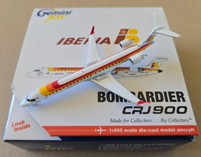 1:400 Bombardier CRJ900 / CRJ-900 Iberia Airlines Air Nostrum EC-JZV Gemini Jets - Image 1 of 4