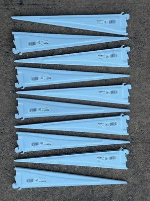 Lote de (10) soportes blancos ClosetMaid 2854 Shelftrack 16" usados en excelente estado Foto 1 de 4