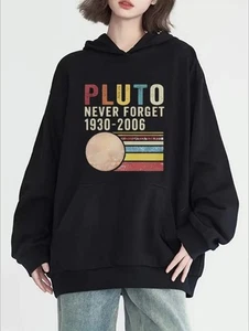 Pluto Never Forget Hoodie mit Grafikprint - Freizeitpullover mit langen Ärmeln, Hoo - Bild 1 von 7
