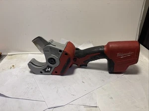 Milwaukee 2470-20 M12 Lithium-Ion Cordless PVC Plastic Pipe Shear 12-Volt - Picture 1 of 7