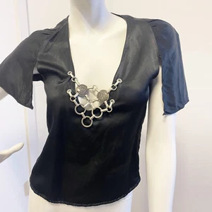 ARMANI VINTAGE RARE BLACK CAP SLEEVE TOP WITH AJ METAL LOGO SIZE 12 (ITALIAN 42) - Picture 1 of 7