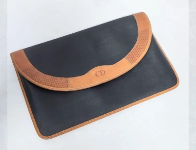 Christian Dior Clutch bag Pouch Logo color Black Brown fashion goods unisex - Image 1 of 4