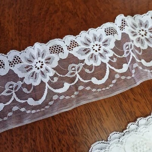 Vintage Lace 10cm x 9 metres White Floral #164 - Picture 1 of 6