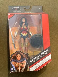 DC Comics Multiverse Batman Superman Wonder Woman Action Figure New MINT - Picture 1 of 4