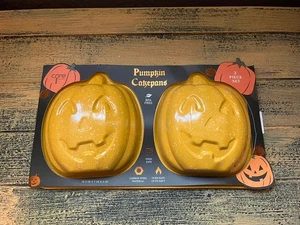 Core Kitchen Jack O' Lantern Calabaza 2 Piezas Sartenes para Hornear Pasteles Nuevo en Paquete - Imagen 1 de 2
