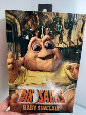 Figura Baby Sinclair NECA - Imagen 1 de 4