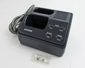 Maxon Caricabatterie drop-in doppio CA-1225 - Foto 1 di 2