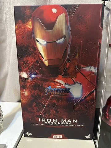 Hot Toys MMS528D30 Iron Man Mark LXXXV Avengers Endgame Figure Cover